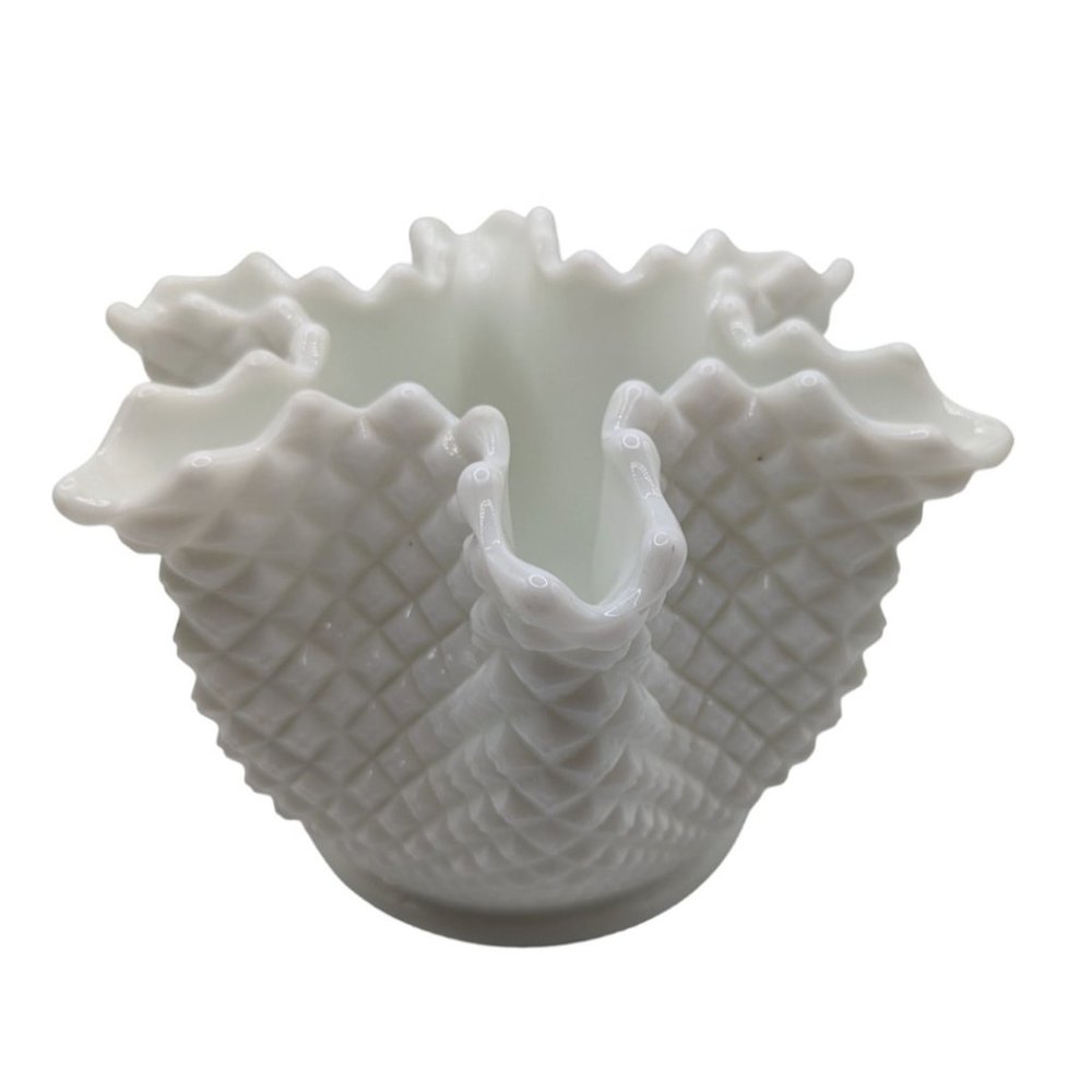 VTG Westmoreland Milk Glass English Hobnail Diamond Deep Crimp Pinched Vase